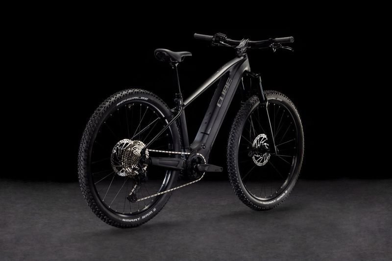 Cube Reaction Hybrid Race 800 black´n´metal – Bild 7